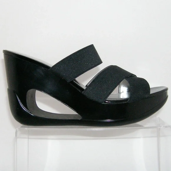 Calvin Klein 'Yathy' black platform wedges 8M - Picture 2 of 8